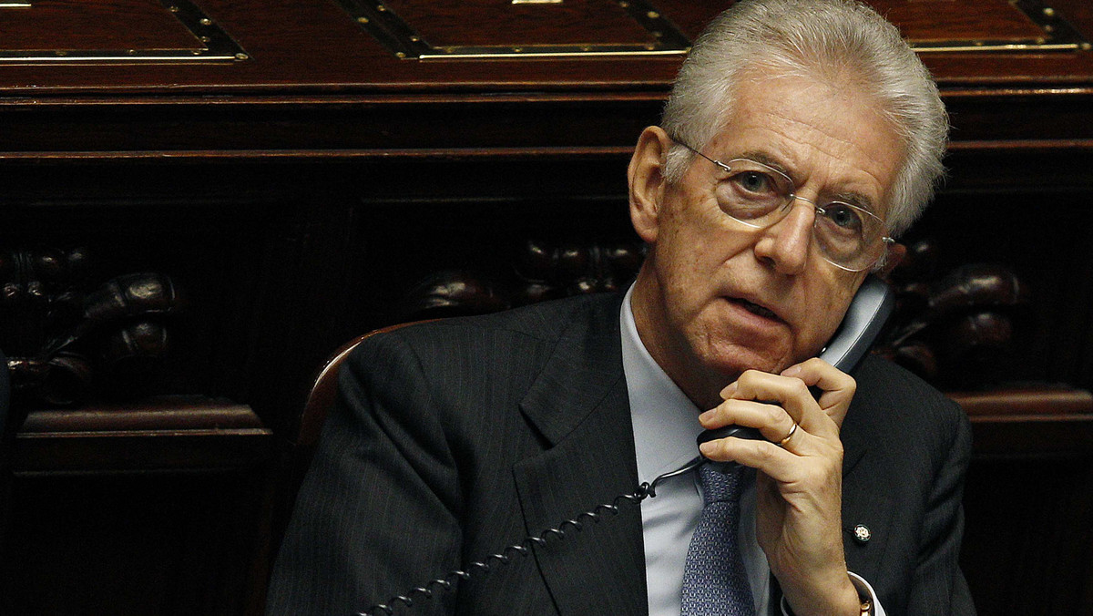 Nowy premier Włoch Mario Monti tuż przed odlotem do Brukseli poprosił o zmianę samolotu, którym miał się udać z małą delegacją - podała Ansa. Szef rządu wybrał mniejszego Falcona i zrezygnował z Airbusa 330, bo jest za duży.