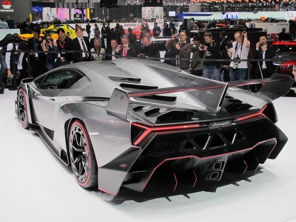 Lamborghini Veneno Geneva 2013 tył