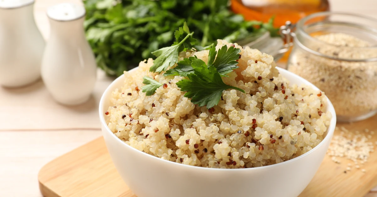 Wspiera zdrowie serca i jelit. Seniorzy powinni jeść do obiadu zamiast ziemniaków