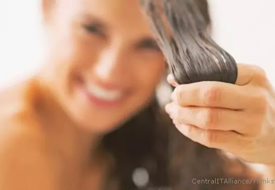 Mycie włosów jajkiem - jakie daje efekty?