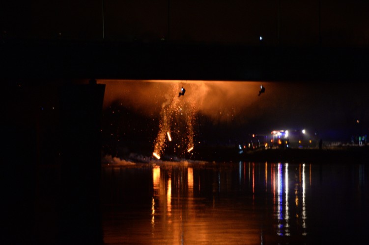 Pożar Mostu Łazienkowskiego w Warszawie