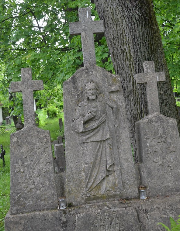 Cmentarz Bernardyński to piękna nekropolia, fot. Krzysztof Świercz