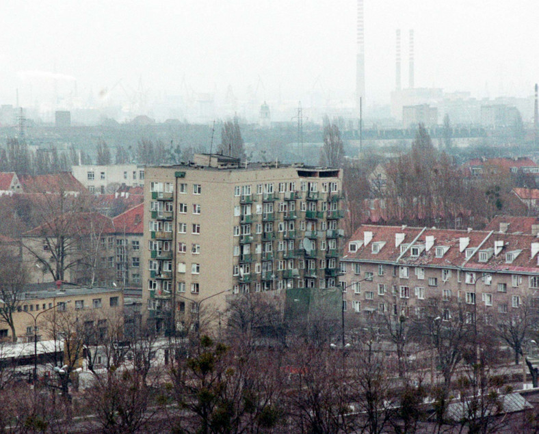 Budynek mieszkalny w Gdańsku, w dzielnicy Strzyża, przed wyburzeniem w 1995 r.