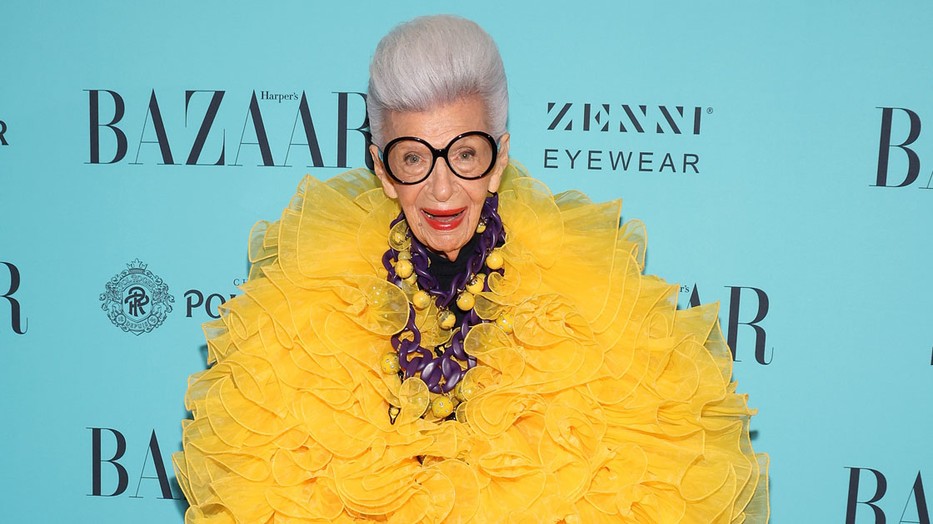 Iris Apfel 100. yaş günü partisinde