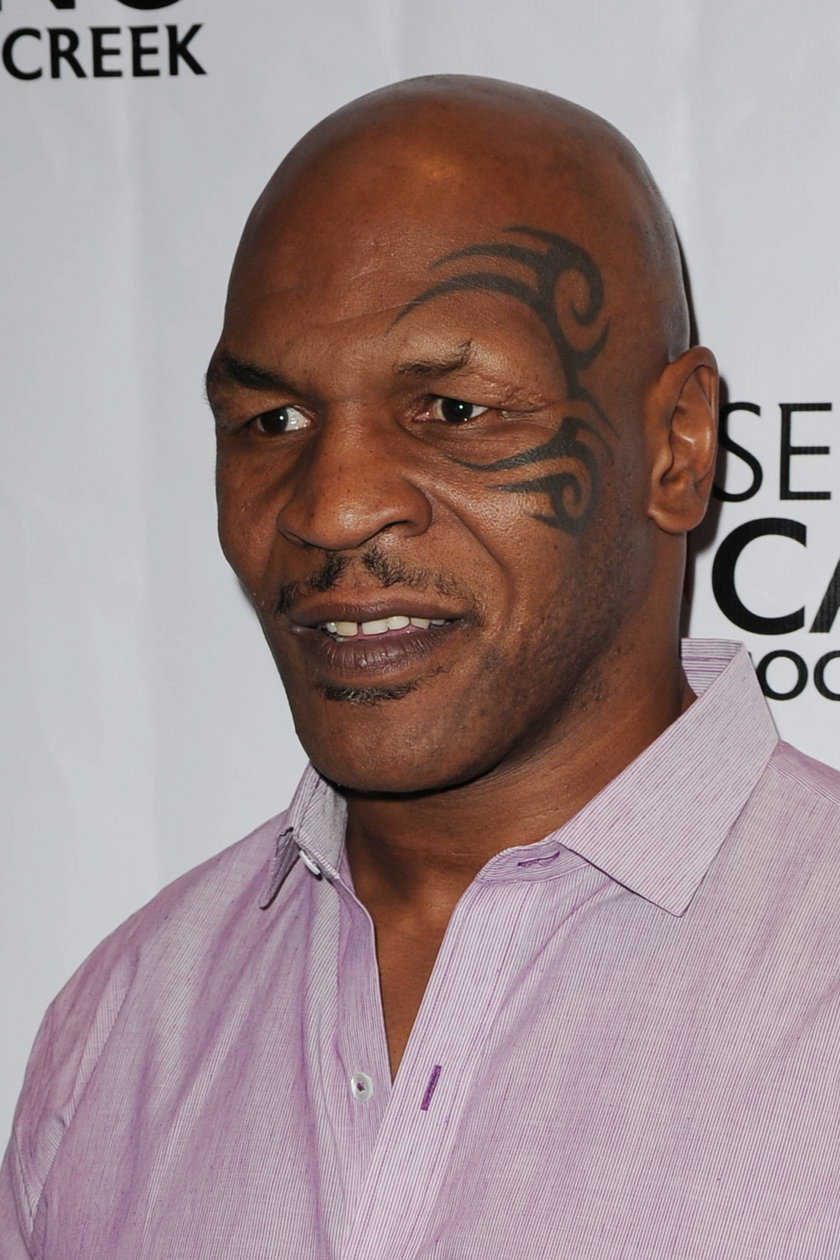 Mike Tyson zjadł na wizji halucynogenne grzyby