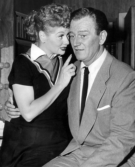 Lucille Ball i John Wayne w „I Love Lucy” - domena publiczna