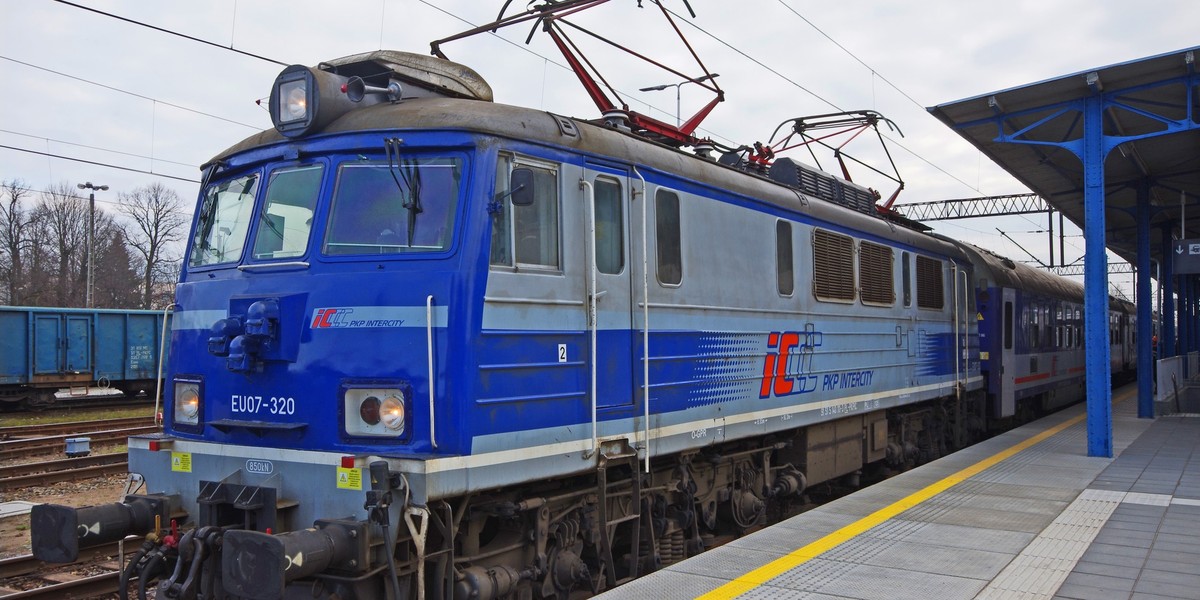 PKP Intercity zapewnia, że jeśli zajdzie potrzeba, w miarę możliwości, uzupełni składy dodatkowymi wagonami.