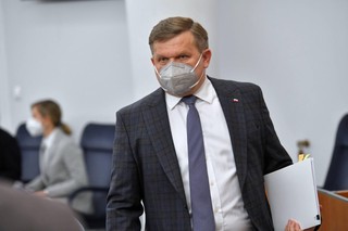 W okolicy Terespola ostrzelano z broni pneumatycznej maszty oświetleniowe