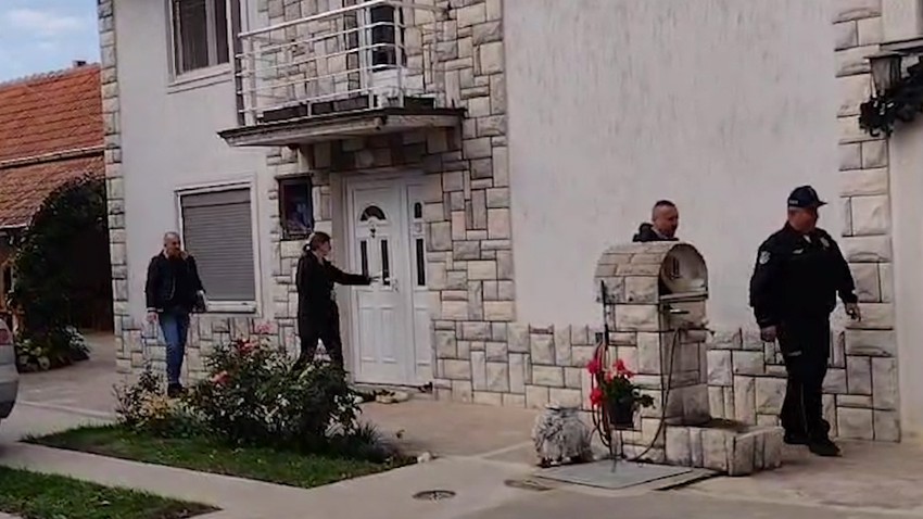 U usisivaču u Džonićevoj kući policija je pronašla sakrivenih 10 hiljada evra