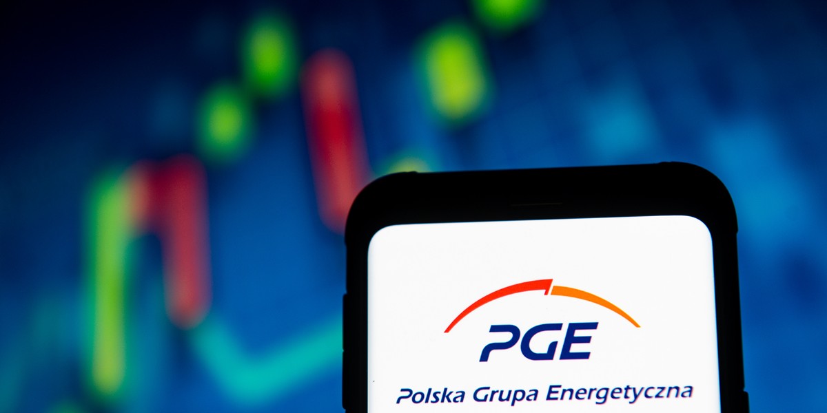 PGE straciła na kupowanym w polskich kopalniach węglu nawet ponad 200 mln zł. Do tego doszły jeszcze koszty kupowanych w złych momentach praw do emisji CO2. Ale giełda pozytywnie zareagowała na raport kwartalny.