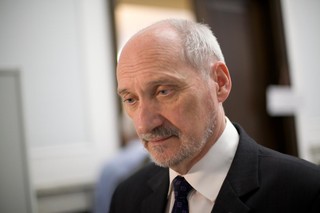Macierewicz donosi na Prokuraturę Wojskową w sprawie ujawnienia zeznań jego ekspertów