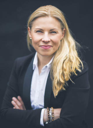prof. dr hab. Magdalena Musiał-Karg, politolożka specjalizująca się w zagadnieniach związanych z systemami politycznymi, demokracją bezpośrednią oraz wykorzystaniem nowych technologii w wyborach