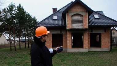 węgiel, pellet, drewno, gaz, a może pompa ciepła. sprawdzili, czym naj