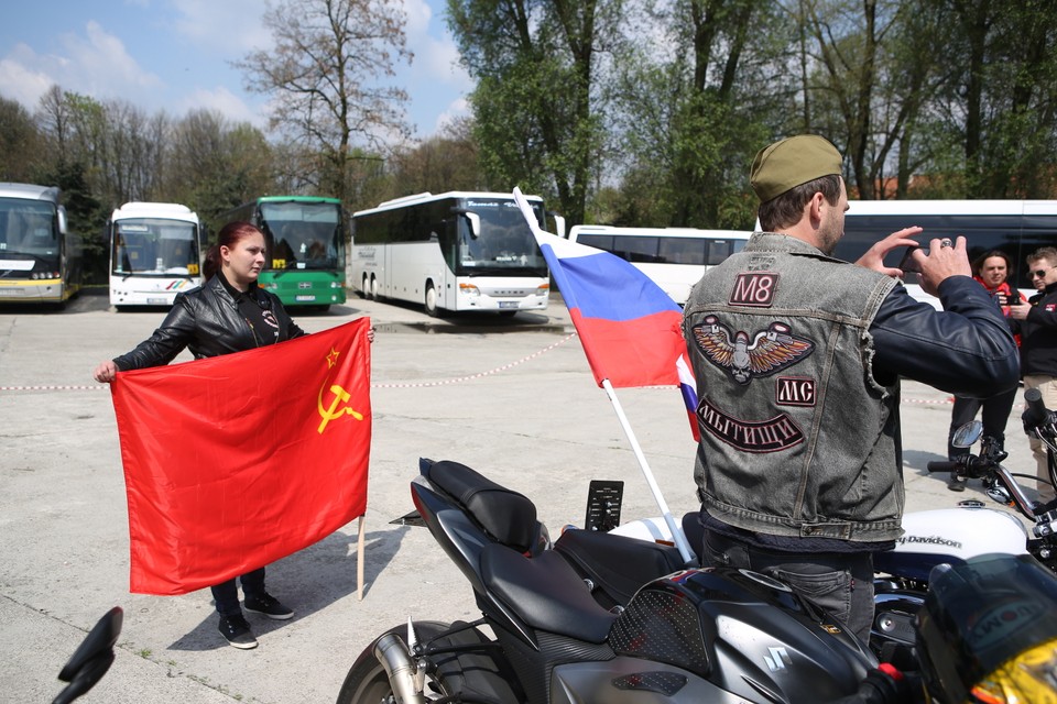 OŚWIĘCIM MUZEUM AUSCHWITZ MOTOCYKLIŚCI (Motocykliści z Rosji)