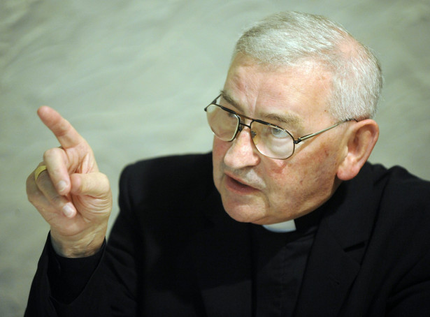 Biskup Pieronek oburza się: Kościół w Polsce jest atakowany