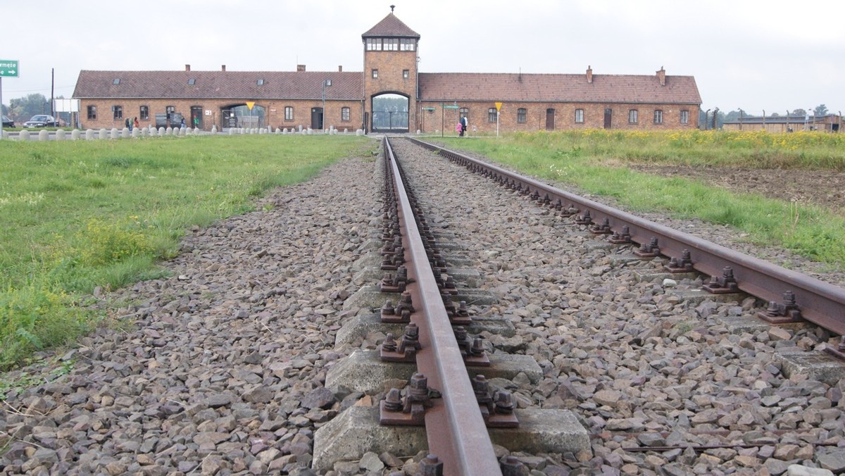 Muzeum Auschwitz reaguje na szokujące słowa Jana Pietrzaka. "Moralne zepsucie"