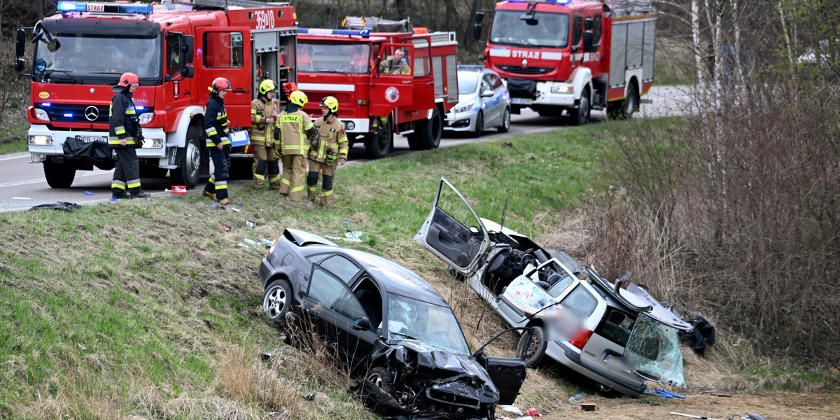 Groźny wypadek w Nienadowej. Przerażające zdjęcia z miejsca zdarzenia