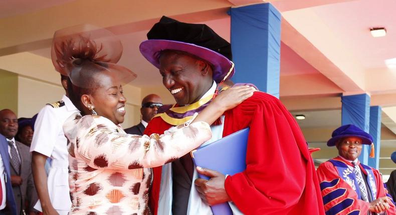 DP William Ruto embraces his wife Rachel as he graduated with his PhD (twitter)