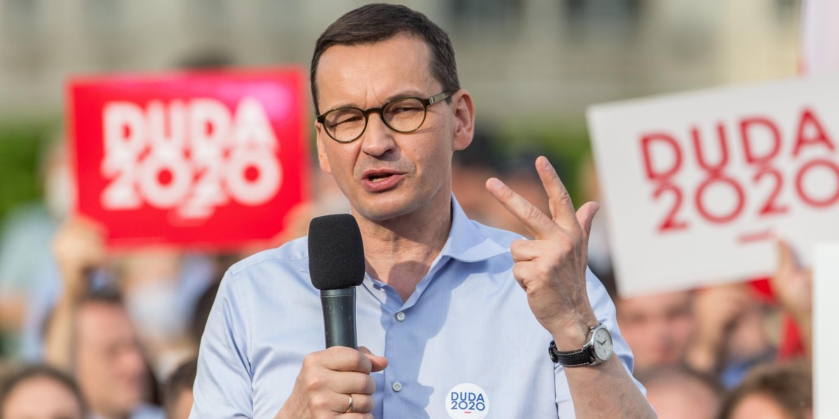 Premier Mateusz Morawiecki przekonuje, ze wirusa nie trzeba się już bać