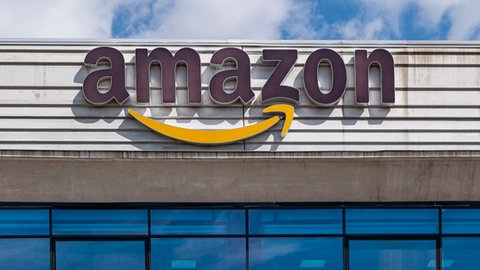 Kryzys wokół Amazona wyrósł z powodu... tweeta firmy. Pracownicy zaczęli pokazywać, że muszą m.in. załatwiać się do butelek.