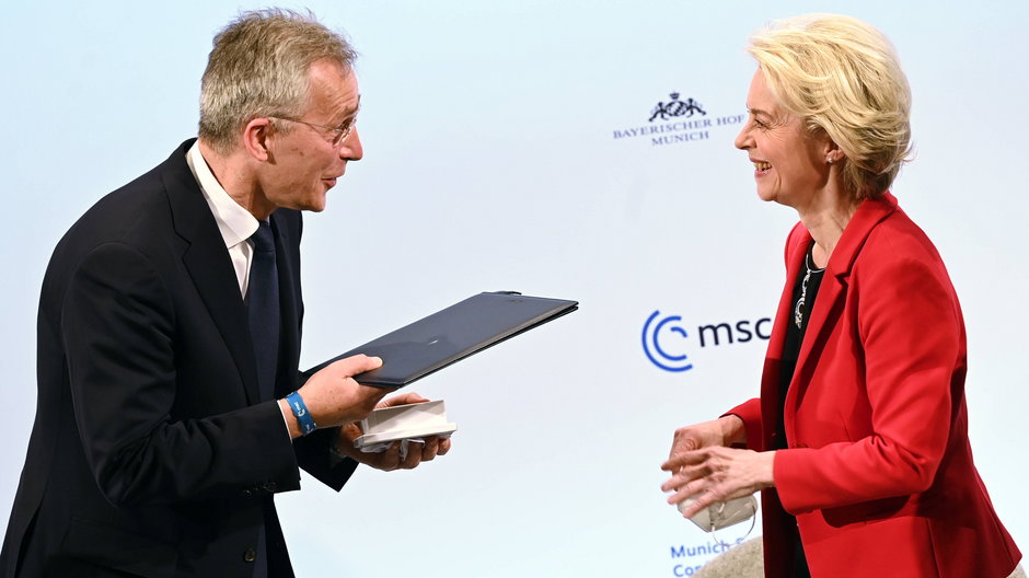 Przewodnicząca Komisji Europejskiej Ursula von der Leyen i obecny sekretarz generalny NATO Jens Stoltenberg