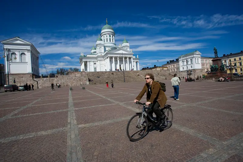 Helsinki wprowadzają ułatwienia dla rowerzystów w czasie epidemii koronawirusa