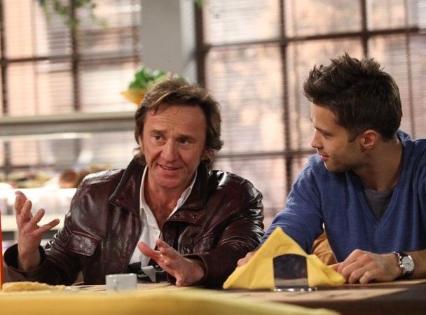 Nie wierzy w małżeństwo, prawdziwa miłość według niego nie istnieje, liczy się tylko dobra zabawa