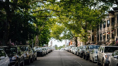 Ebben a városban egy héttel tovább tart majd az ingyenes parkolás, de több település is türelmi időt adott az autósoknak