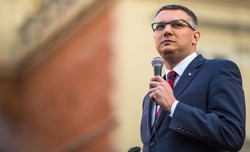 Wipler o marihuanie: Córki chodzą do liceum, które skończył Mata, więc mam wyobrażenie