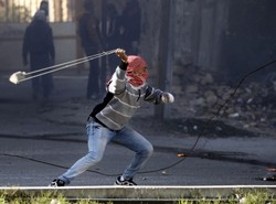 Napięta sytuacja w Jerozolimie. Hamas pochwala ataki