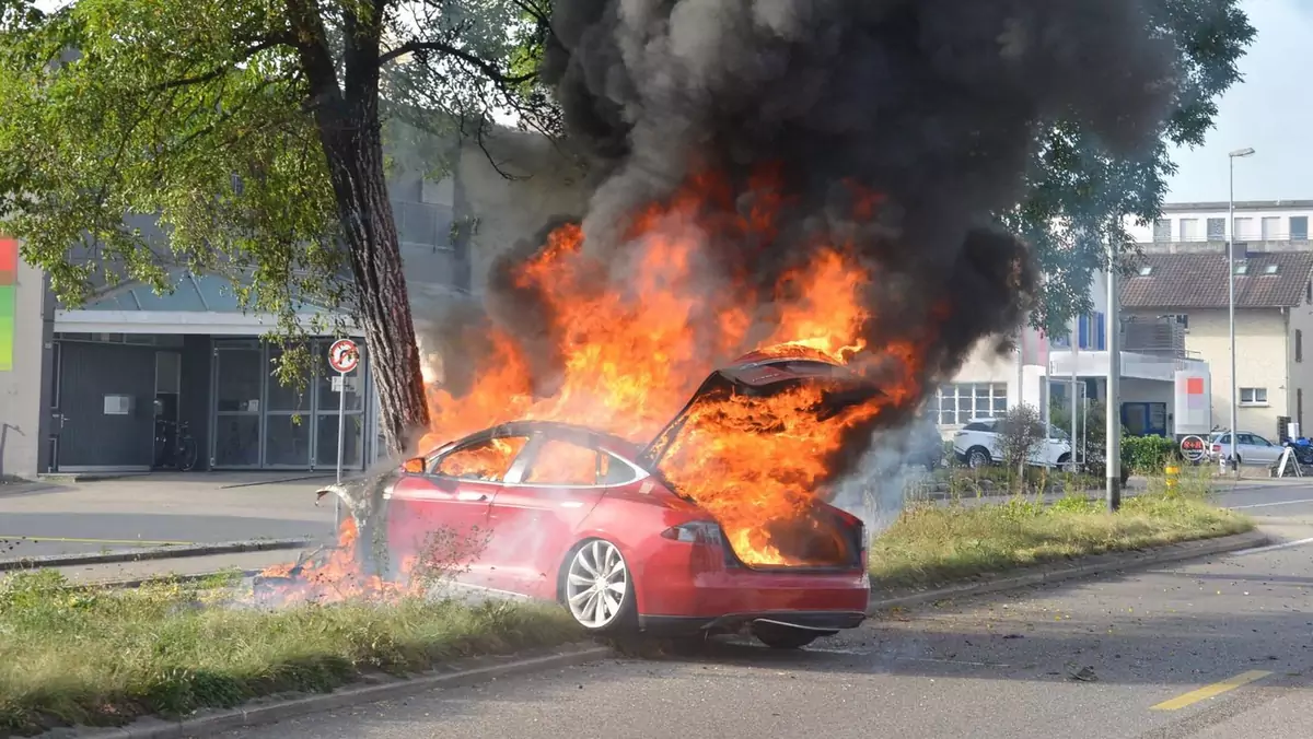Pożary aut elektrycznych