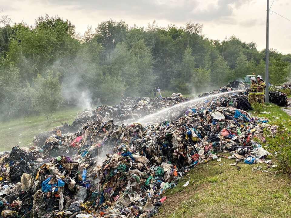 Pożar odpadów w Siedliskach