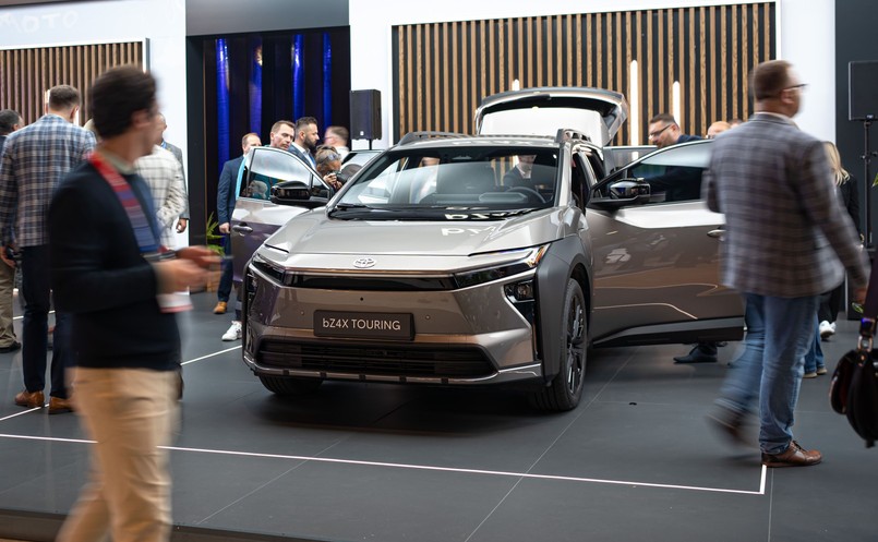Nowa Toyota bZ4X Touring