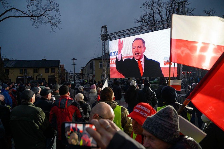 Karol Navrocki tokom predizborne debate | Foto: NurPhoto/Getty Images