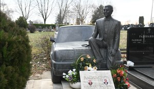 Spomenik oca Mirke Vasiljević