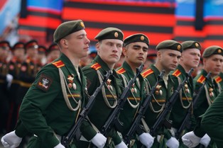 "Są sygnały". Ostrzega przed atakiem Rosji na NATO. Wymienia Polskę