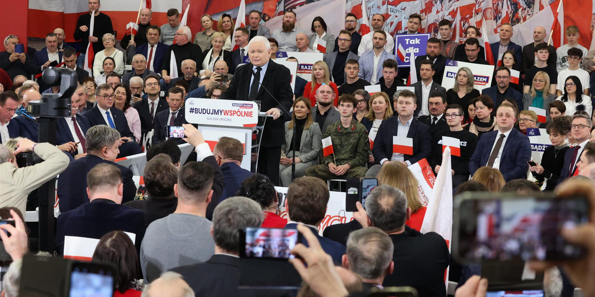 Będą zrzutki na PiS? Kaczyński: Partia dostaje mało od państwa.  