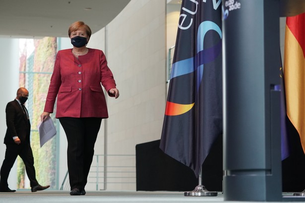 Merkel zaakceptowała wzmocnienie restrykcji antykoronawirusowych