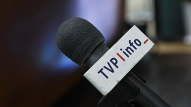 awantura w programie tvp info. polityk pis wyszedł ze studia