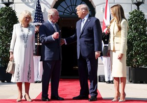 Melanija i Donald Tramp dočekali Čarlsa i Kamilu