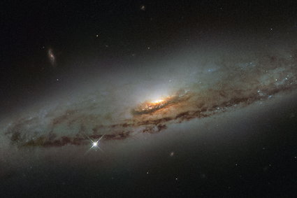 Teleskop Hubble'a nie idzie na emeryturę. Zobacz najciekawsze zdjęcia kosmosu