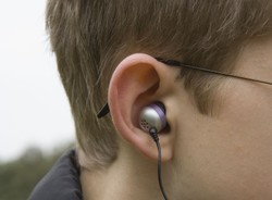 Słuchawki zagrażają życiu