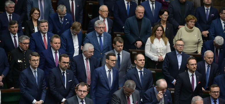 Rośnie przewaga Zjednoczonej Prawicy nad KO. Nowy SONDAŻ