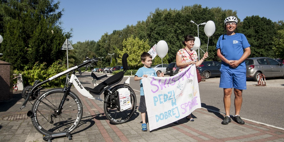 Paweł Szpryngiel zbiera pieniądze dla Fundacji Otwarte Ramiona"