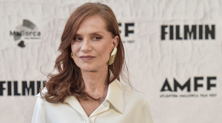 Isabelle Huppert ragyogóan néz ki Fotó: Getty Images