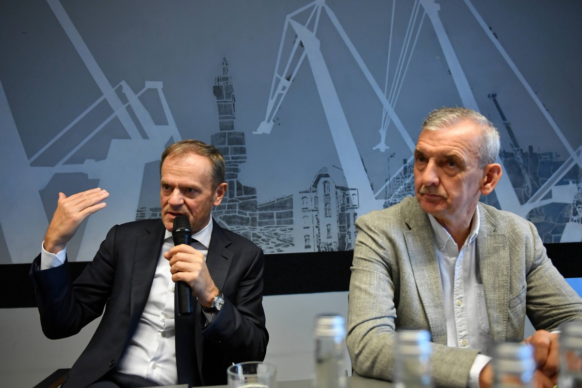 Donald Tusk, Sławomir Broniarz
