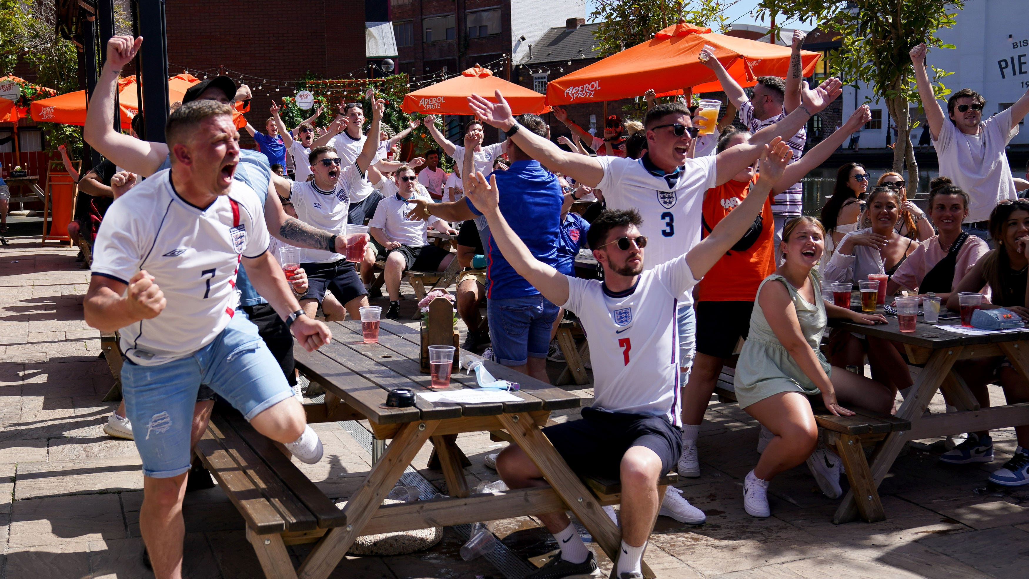 2026 World Cup: England's matches before midnight boost UK pub trade