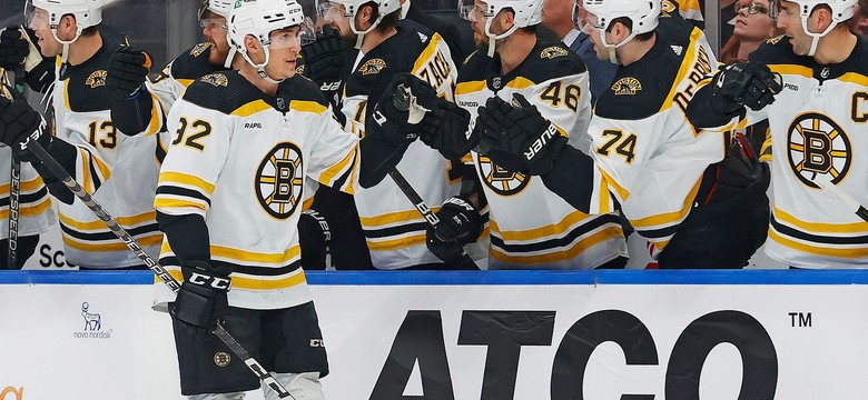 Liga NHL. Bruins wygrali 8. mecz z rzędu. Ullmark ustanowił rekord klubu