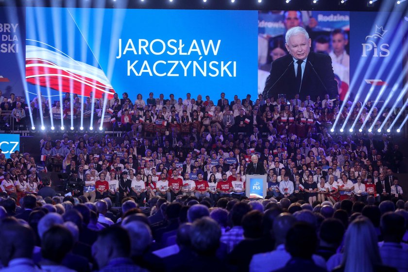 PiS nokautuje opozycję! Jest nowy sondaż