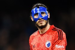 Grabara pięć razy wyjmował piłkę z siatki. Szczęsny popełnił fatalny błąd [WIDEO]